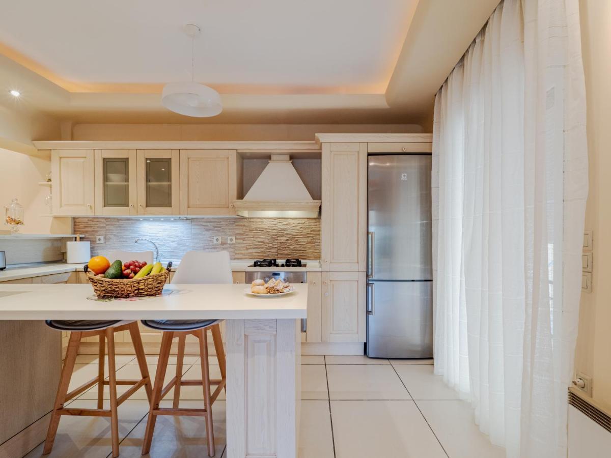 Aura Elegant Apartment Near Garitsa Bay Analipsis  Экстерьер фото