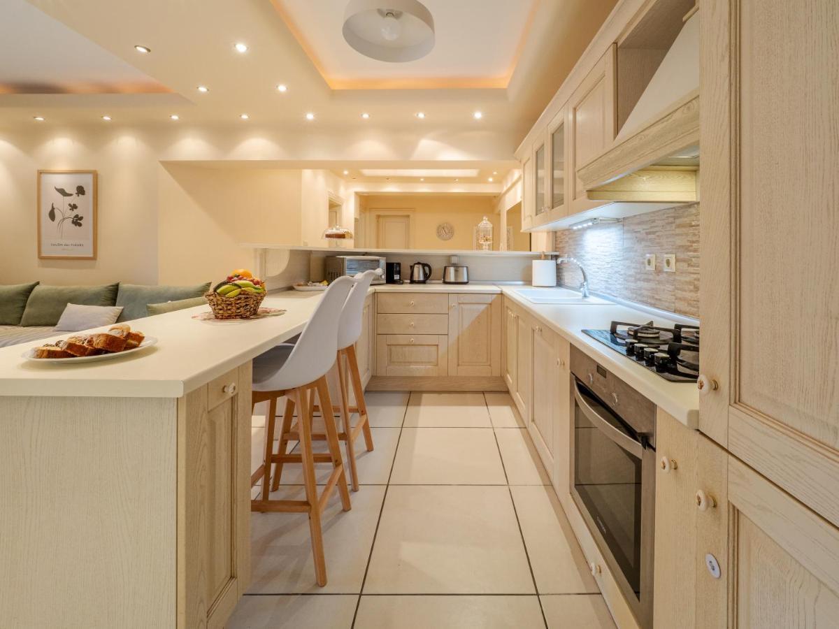 Aura Elegant Apartment Near Garitsa Bay Analipsis  Экстерьер фото