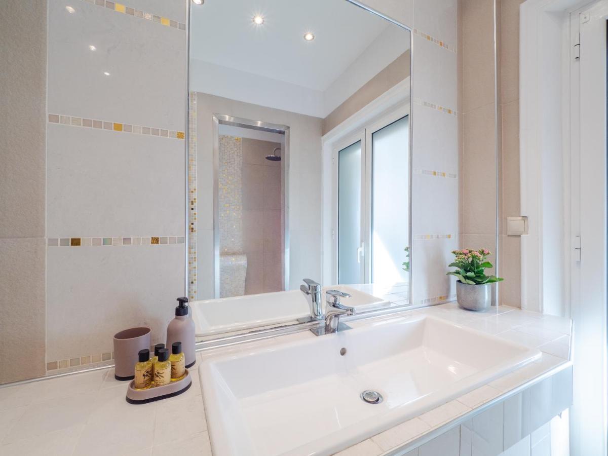 Aura Elegant Apartment Near Garitsa Bay Analipsis  Экстерьер фото
